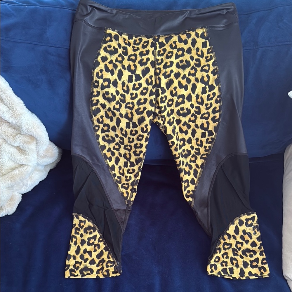 Zumba Wear Leopard Print and Black Leggings